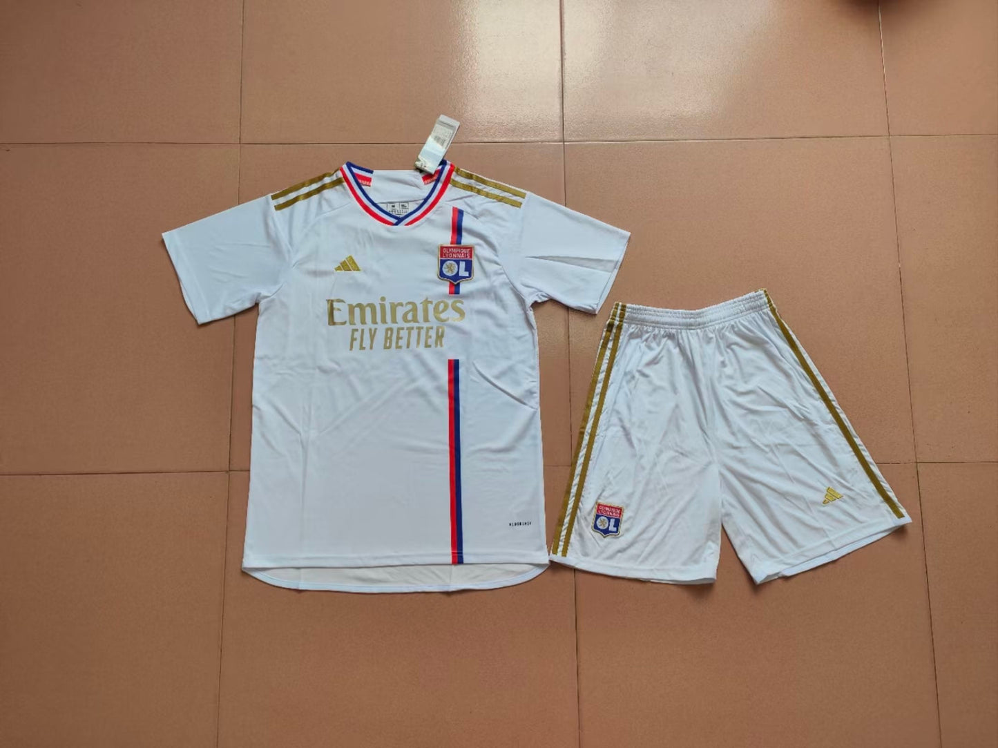 Olympique Lyonnais Men's Kit Set