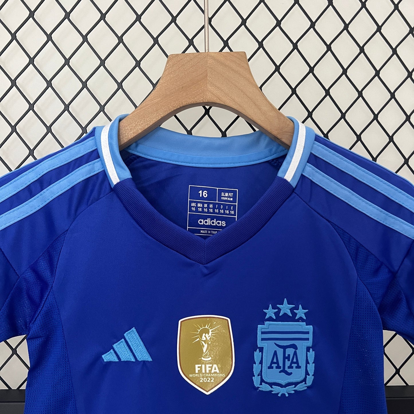 Kids kit   Argentina away 24/25