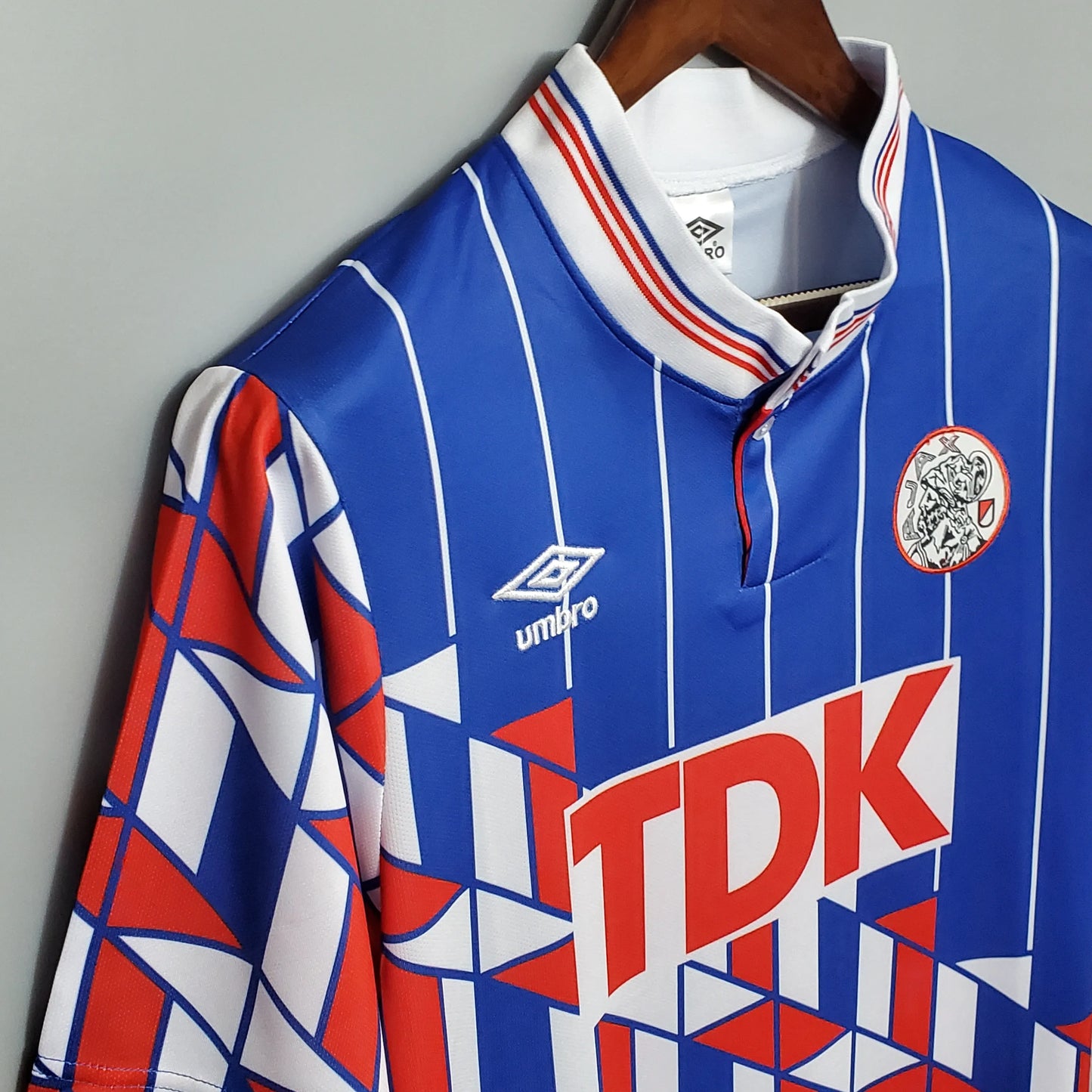 99/2000 Ajax away Retro