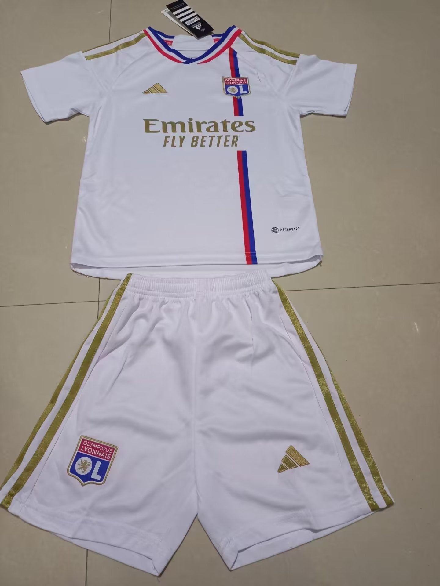 kids kit Olympique Lyonnais