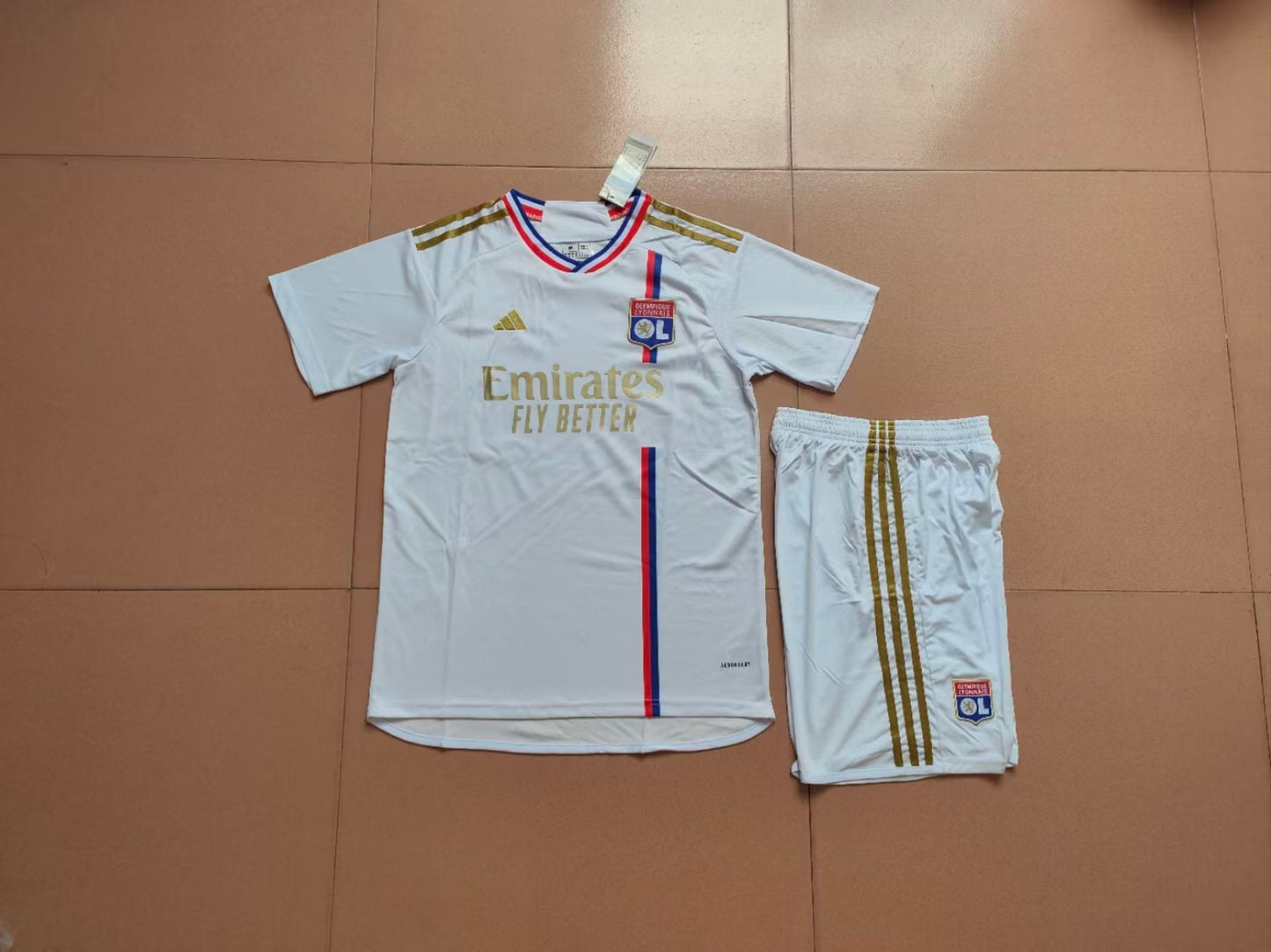 Olympique Lyonnais Men's Kit Set