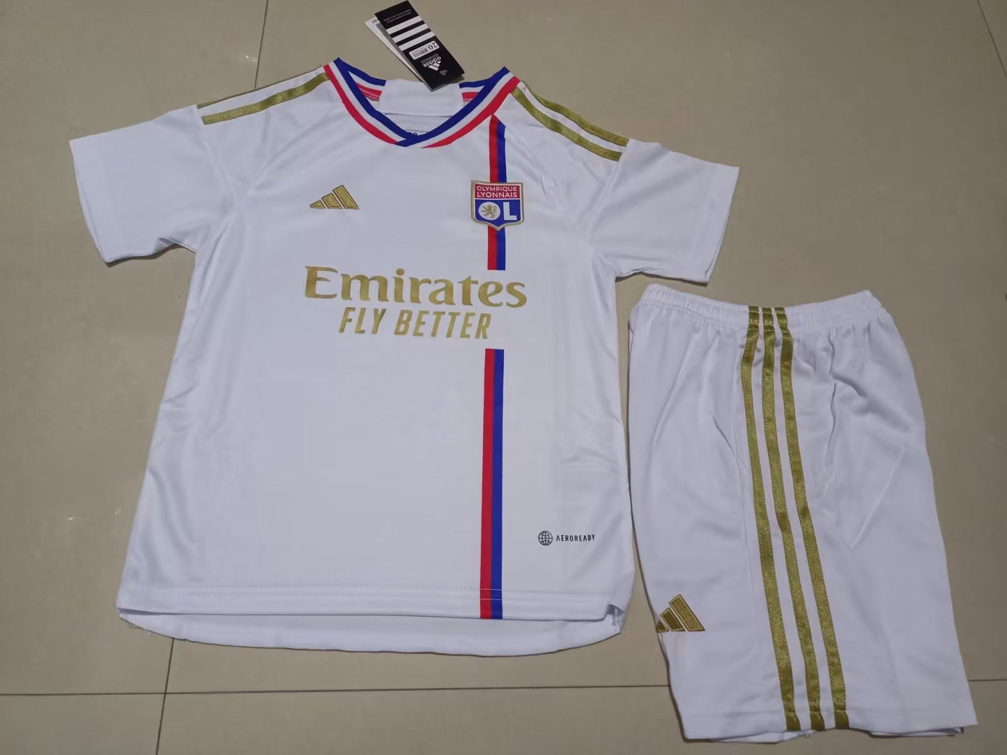 kids kit Olympique Lyonnais