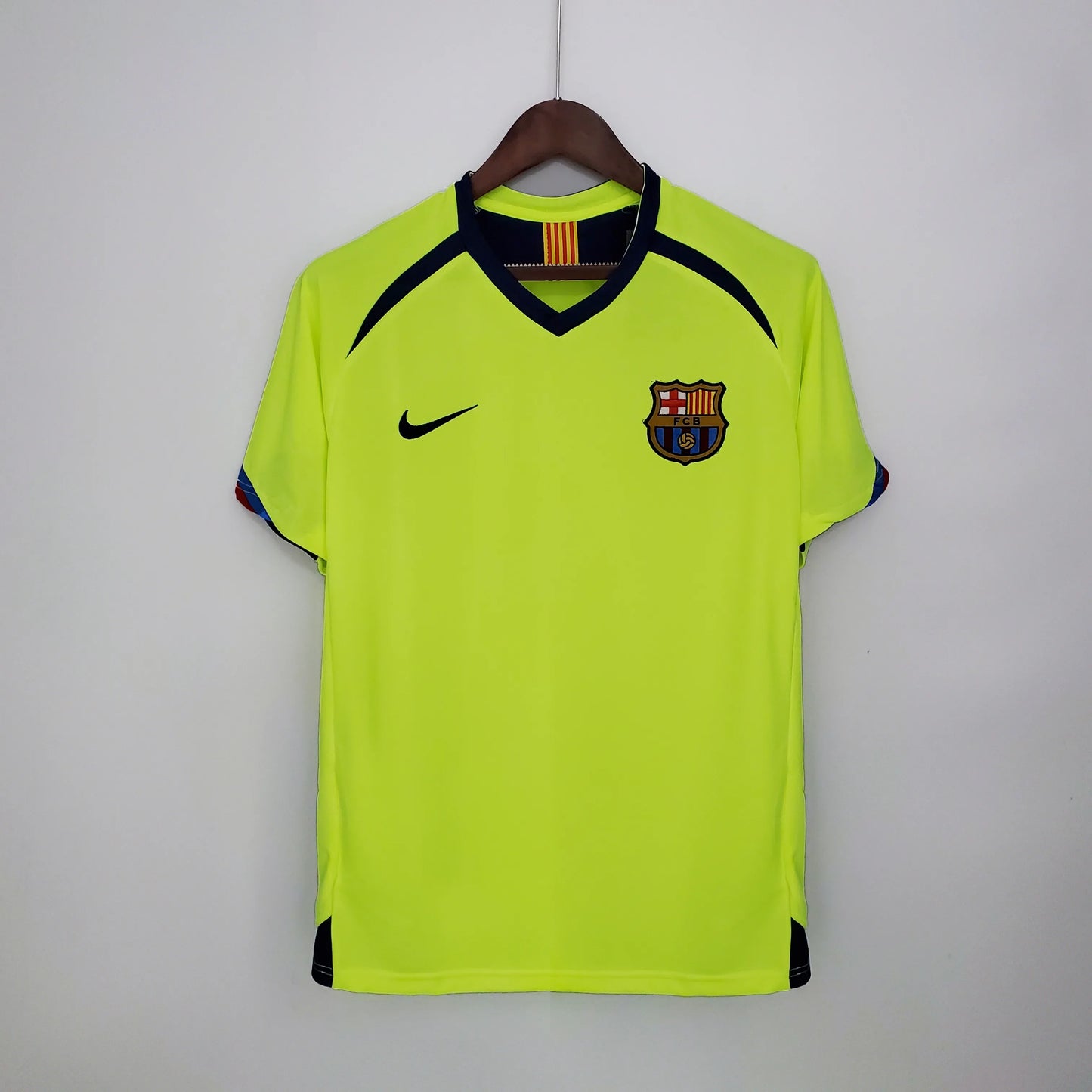 Retro Barcelona away 2005/2006