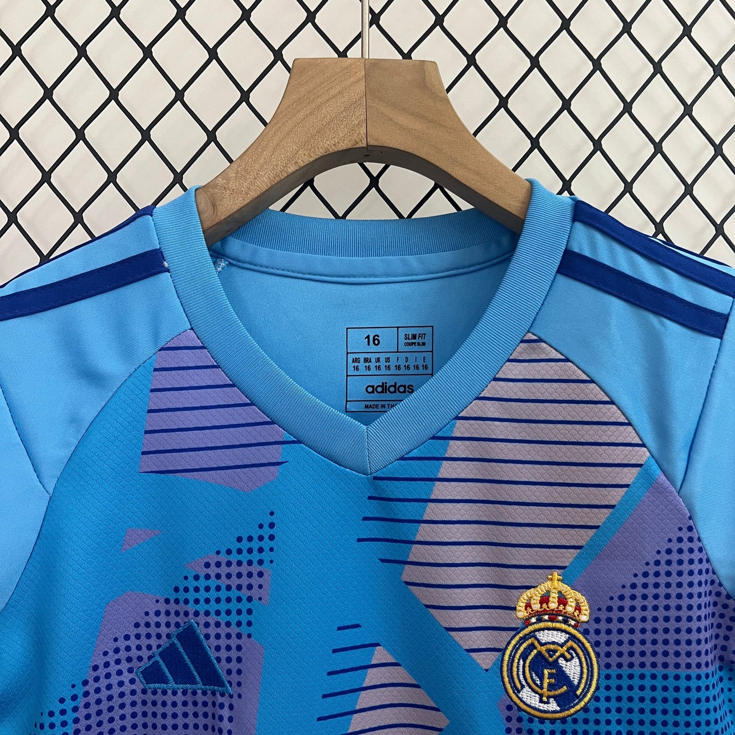 Kids kit Real Madrid goalkeeper blue 24/25