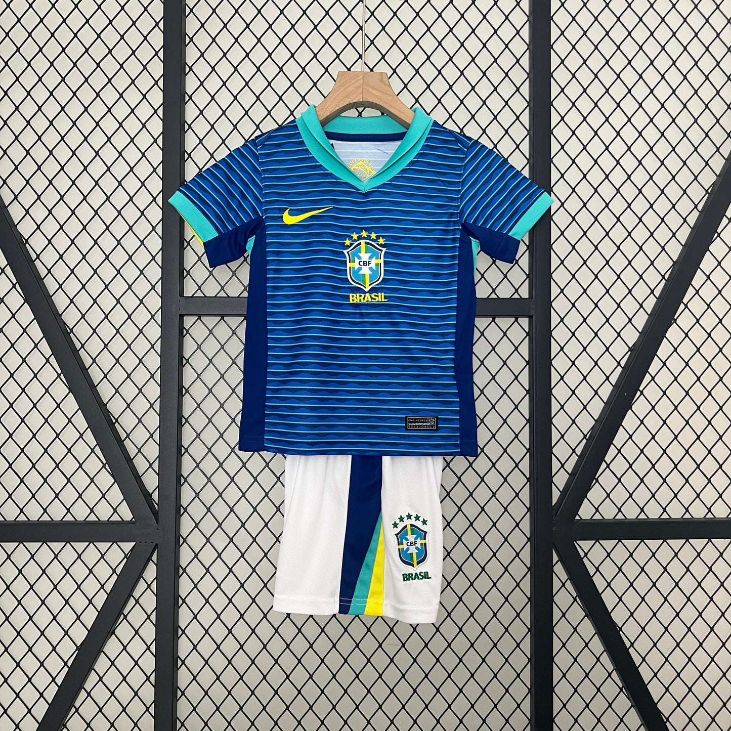 Kids kit Brazil away24/25