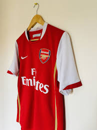 Retro 2006/07 Arsenal home