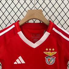 Benfica Home 23/24 kids kit